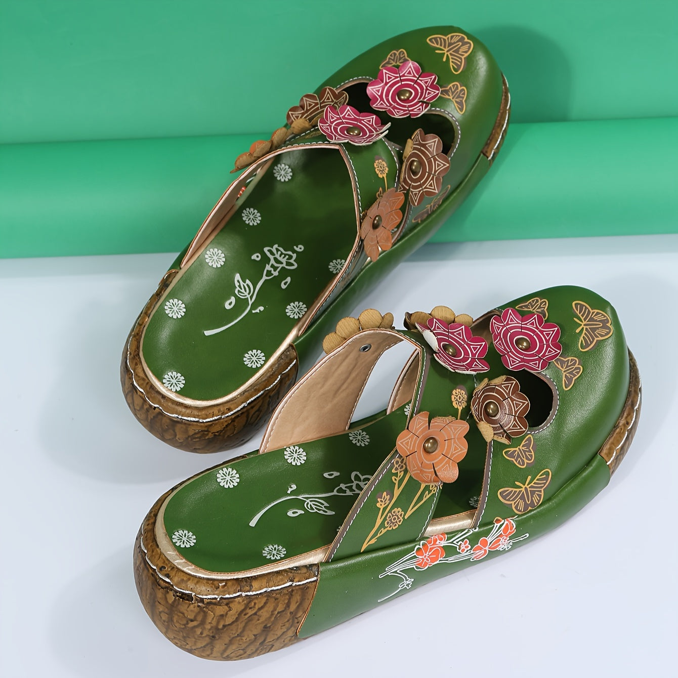 Kairi - Flower Decorated Slippers