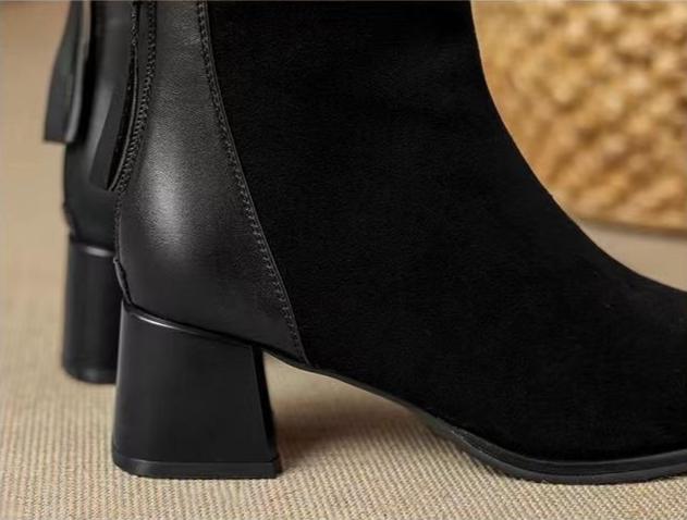 Anya – Chic Back-Zip Block Heel Boots