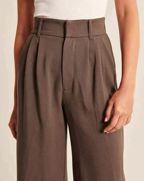 Mia: Elegant and effortless pants