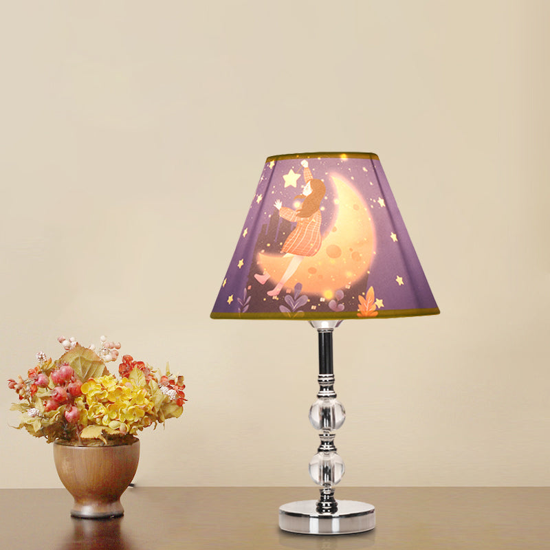 Star Dreamer - A children's table lamp featuring a girl and the night sky