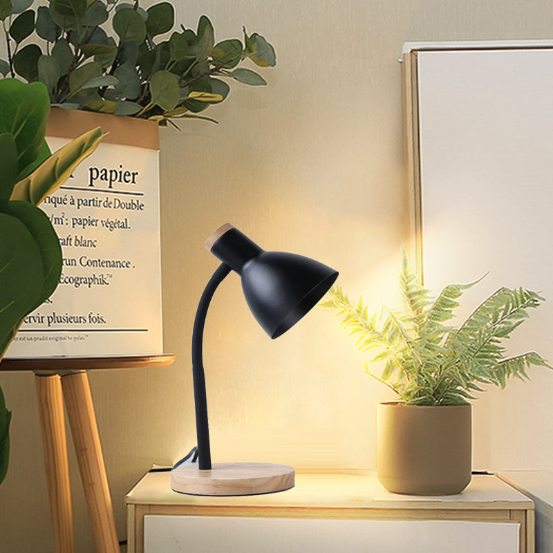 Luma Bend Slim LED table lamp with flexible neck and wooden base