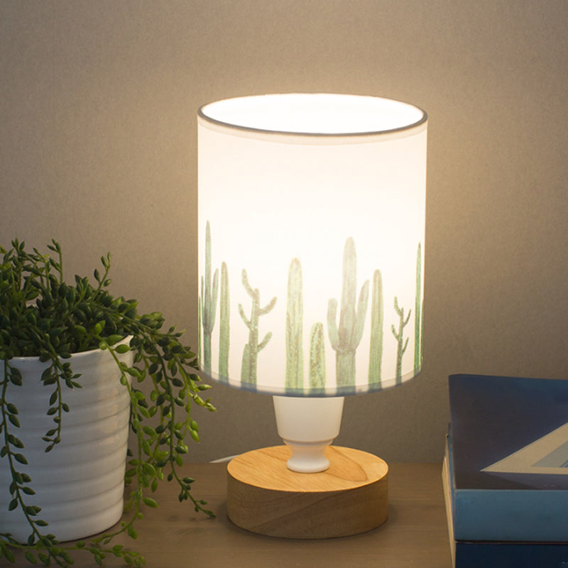 Naturis – Modern Fabric Desk Lamp