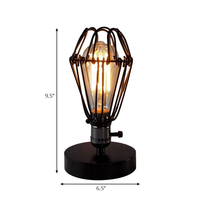 Noctilon – Industrial table lamp with petal-shaped frame