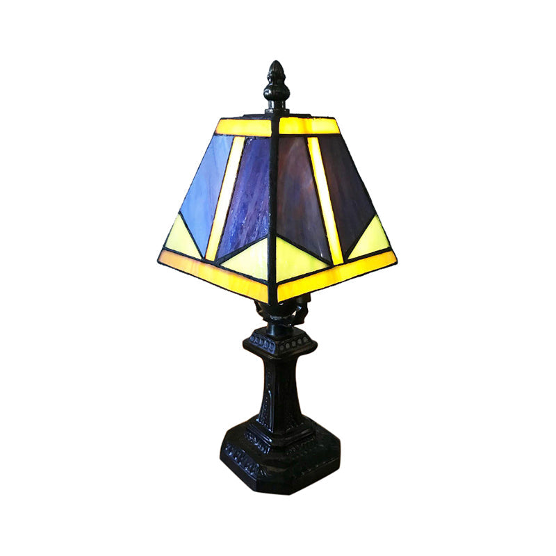 Lastria – Vintage Tiffany Glass Desk Lamp