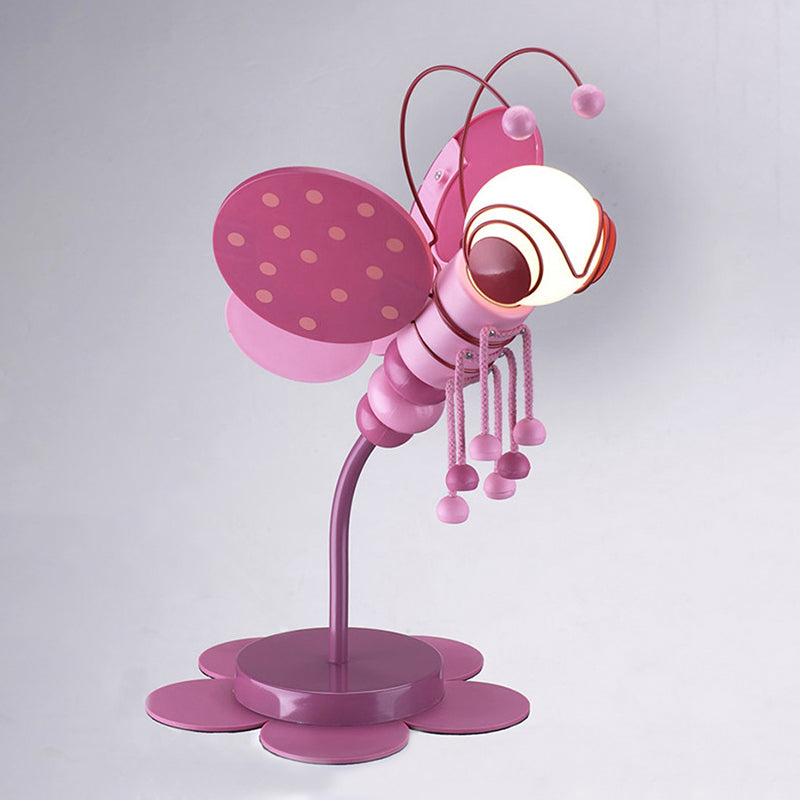 Beedle – Whimsical bee bedside lamp