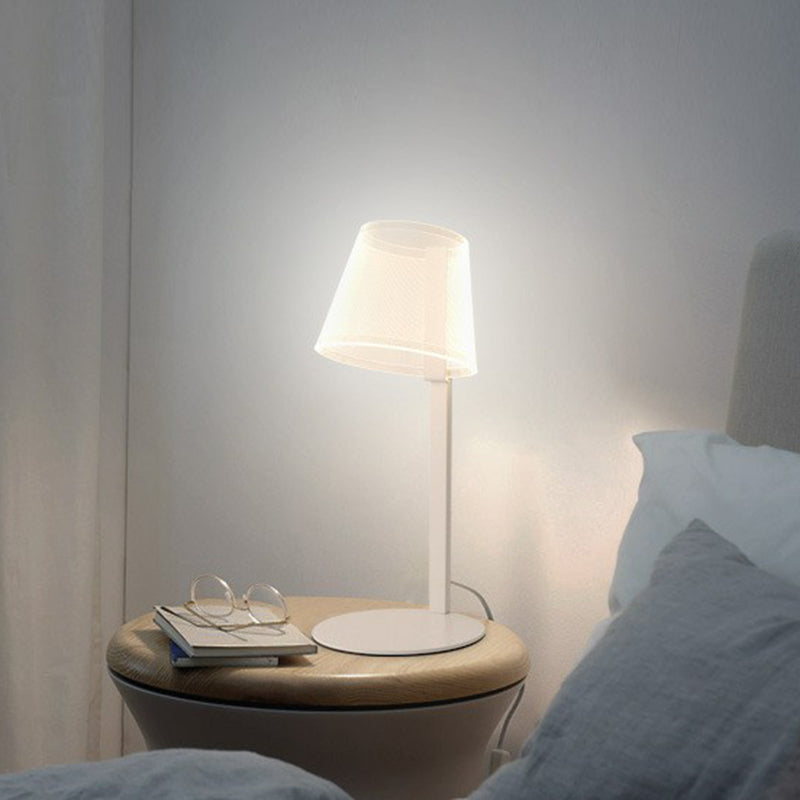 Children's LED Bedside Lamp with Globeen Macaron Charm