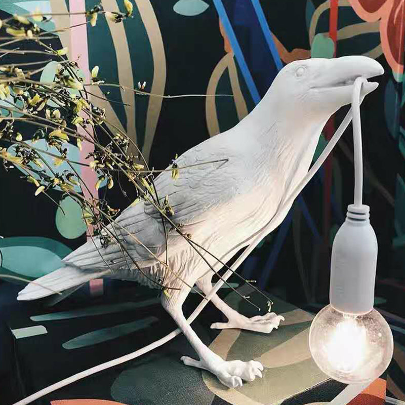 アビオラ – 芸術的な鳥のテーブルランプ