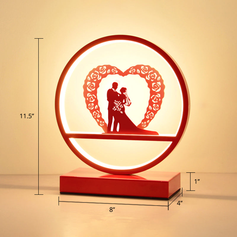 Lume Loop – A romantic, modern loop-shaped table lamp