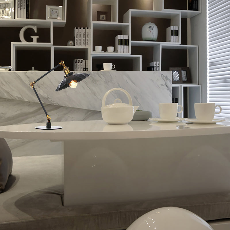 Glowing - Vintage Adjustable Desk Lamp