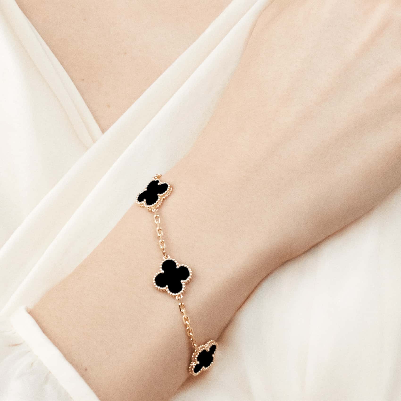 Tira - Classic Gold-Plated Bracelet