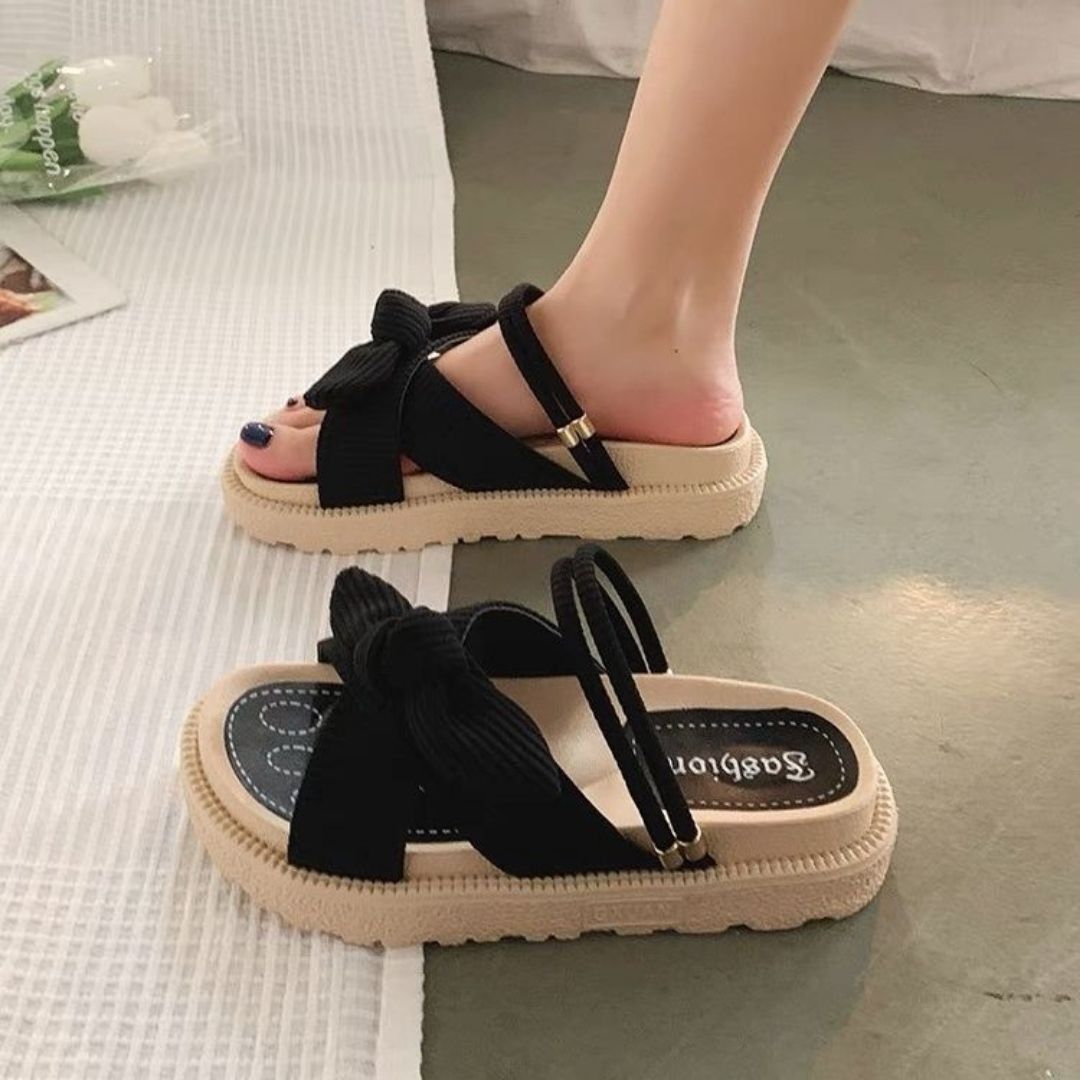 Phoebe - Luxurious Suede Sandals
