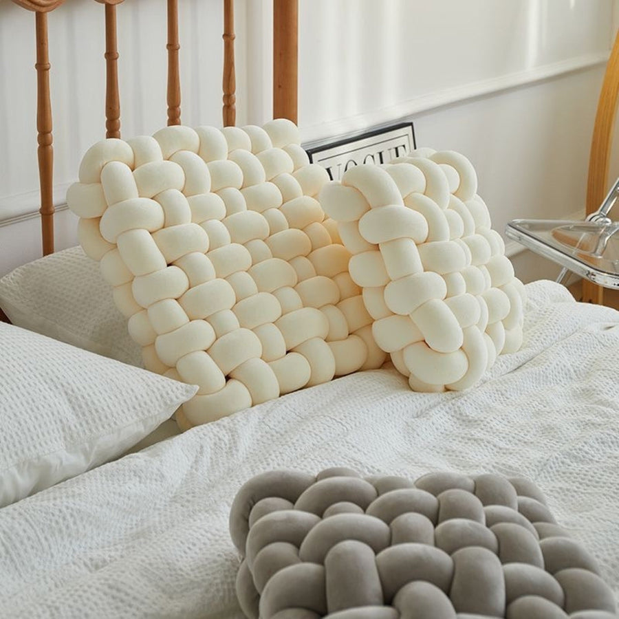 Snug Spiral - Elegant Braided Plush Pillow