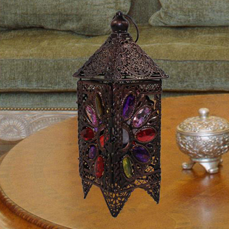Zafira – an eclectic metal night lamp with bohemian charm