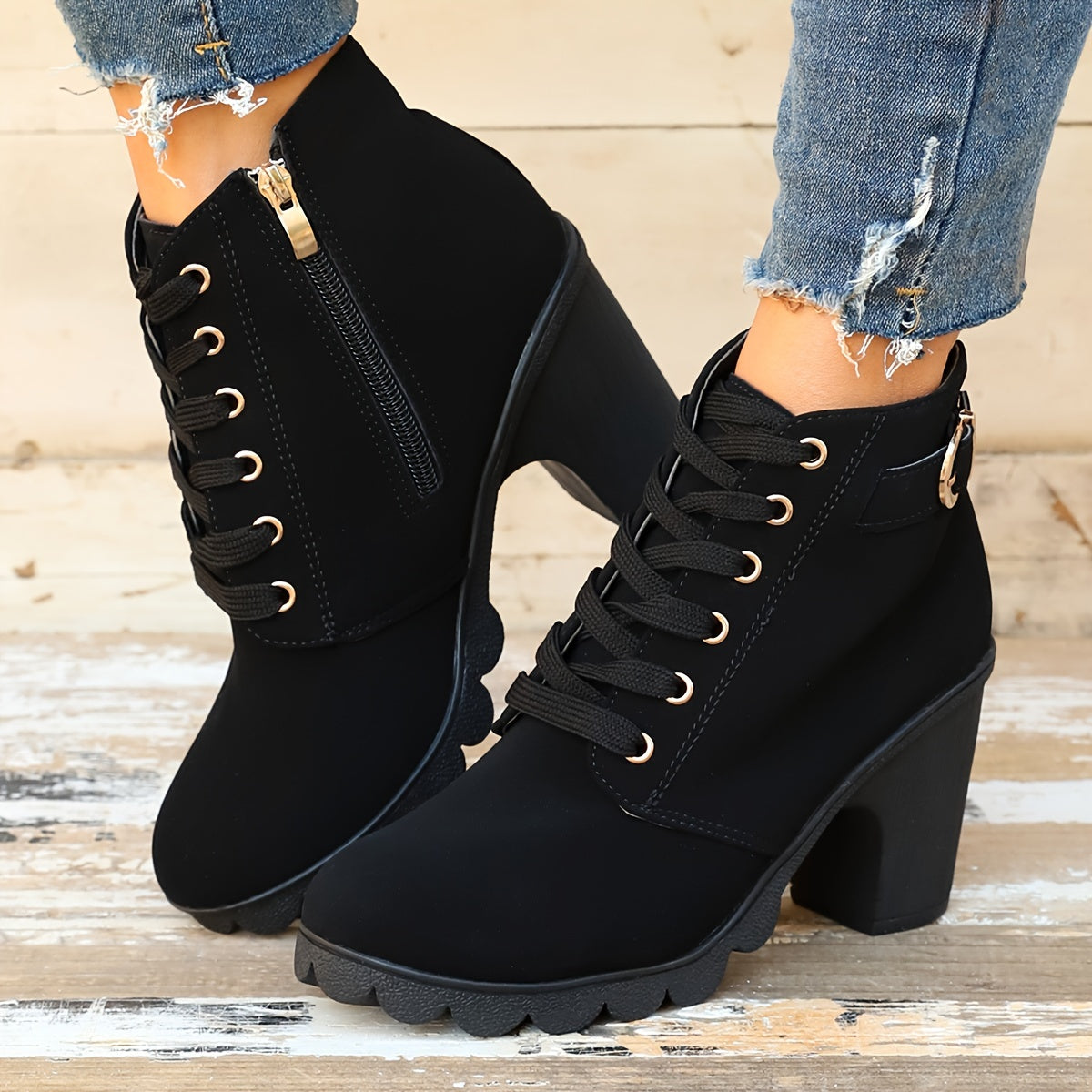 Hina Non-Slip Boots