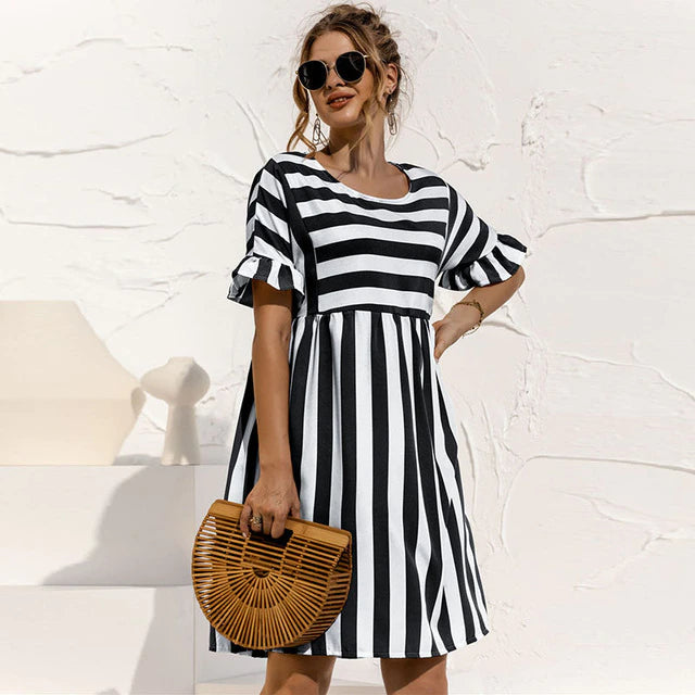 Livia - Elegant striped print dress with voluminous ruffles