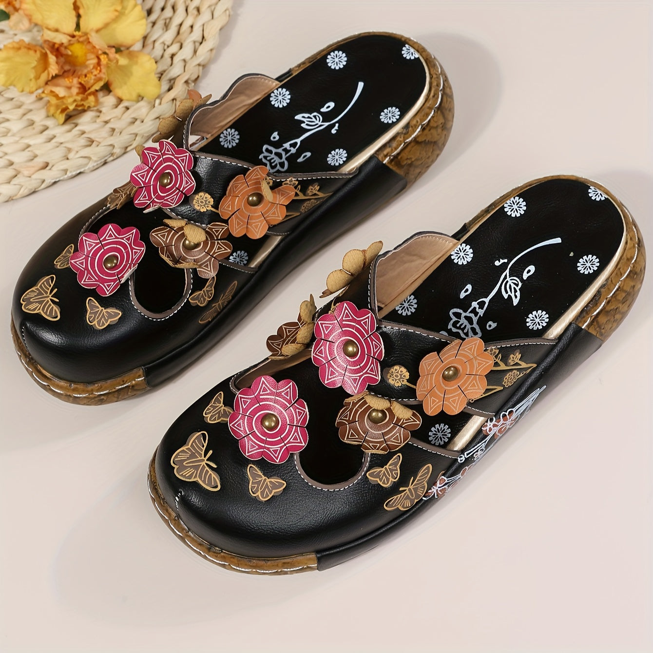 Kairi - Flower Decorated Slippers