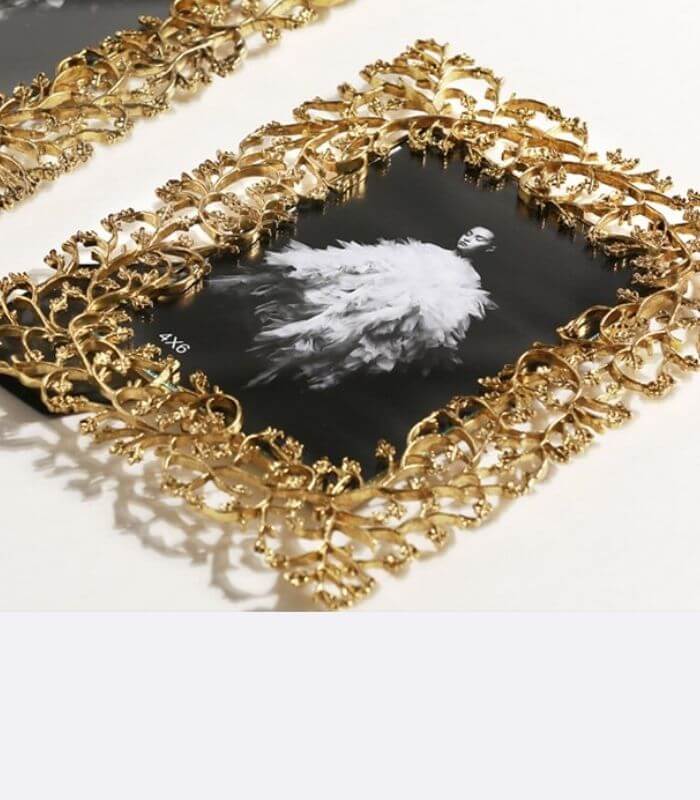 Florentine style - Elegant leaf-design frame inspired by nature