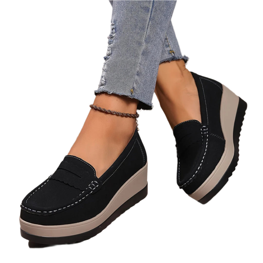 ソララ - エレガントで快適なローファー