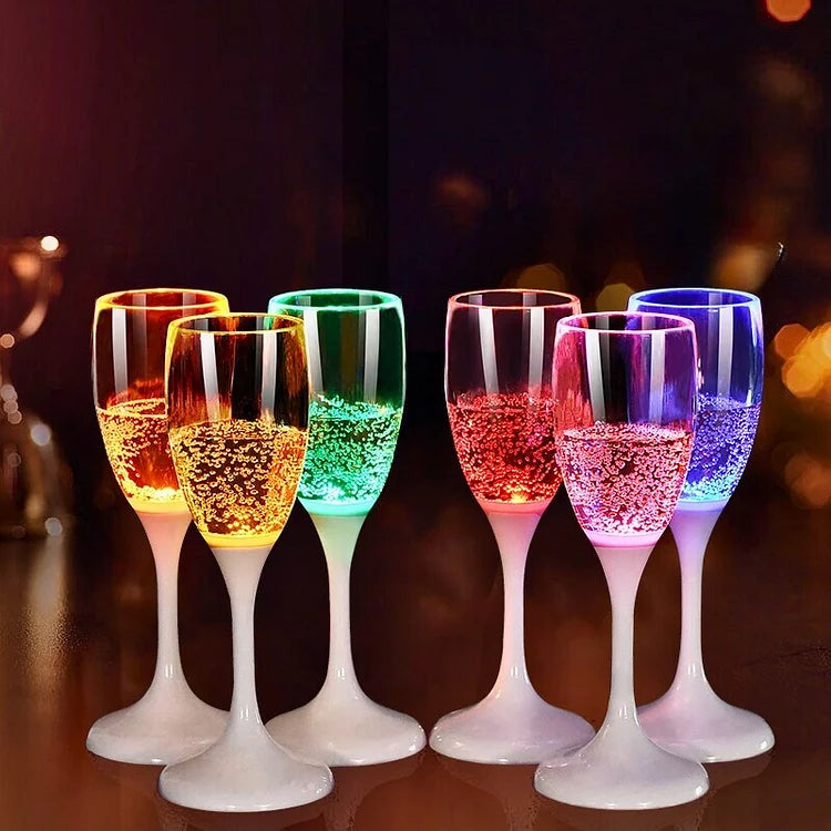 Glowship - LED Illuminated Wine Glass Set (6 pieces)