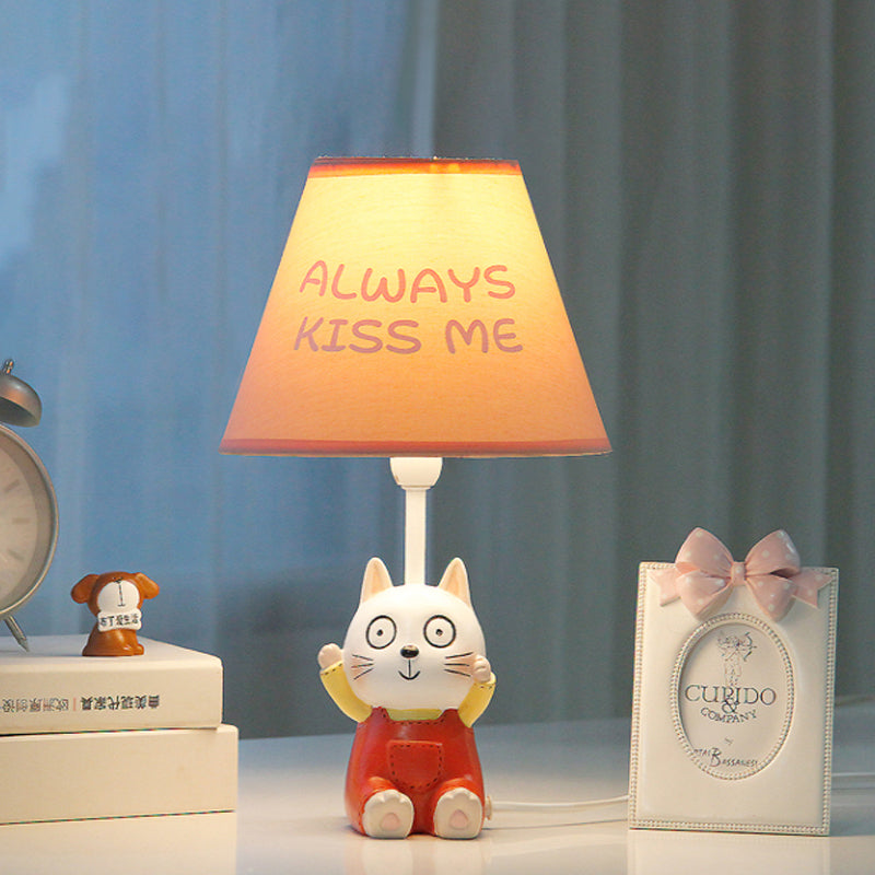 Kitty Beam – Playful Cat Reading Table Lamp