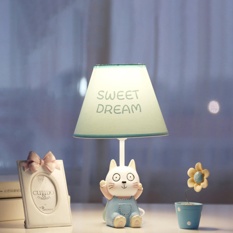 Kitty Beam – Playful Cat Reading Table Lamp