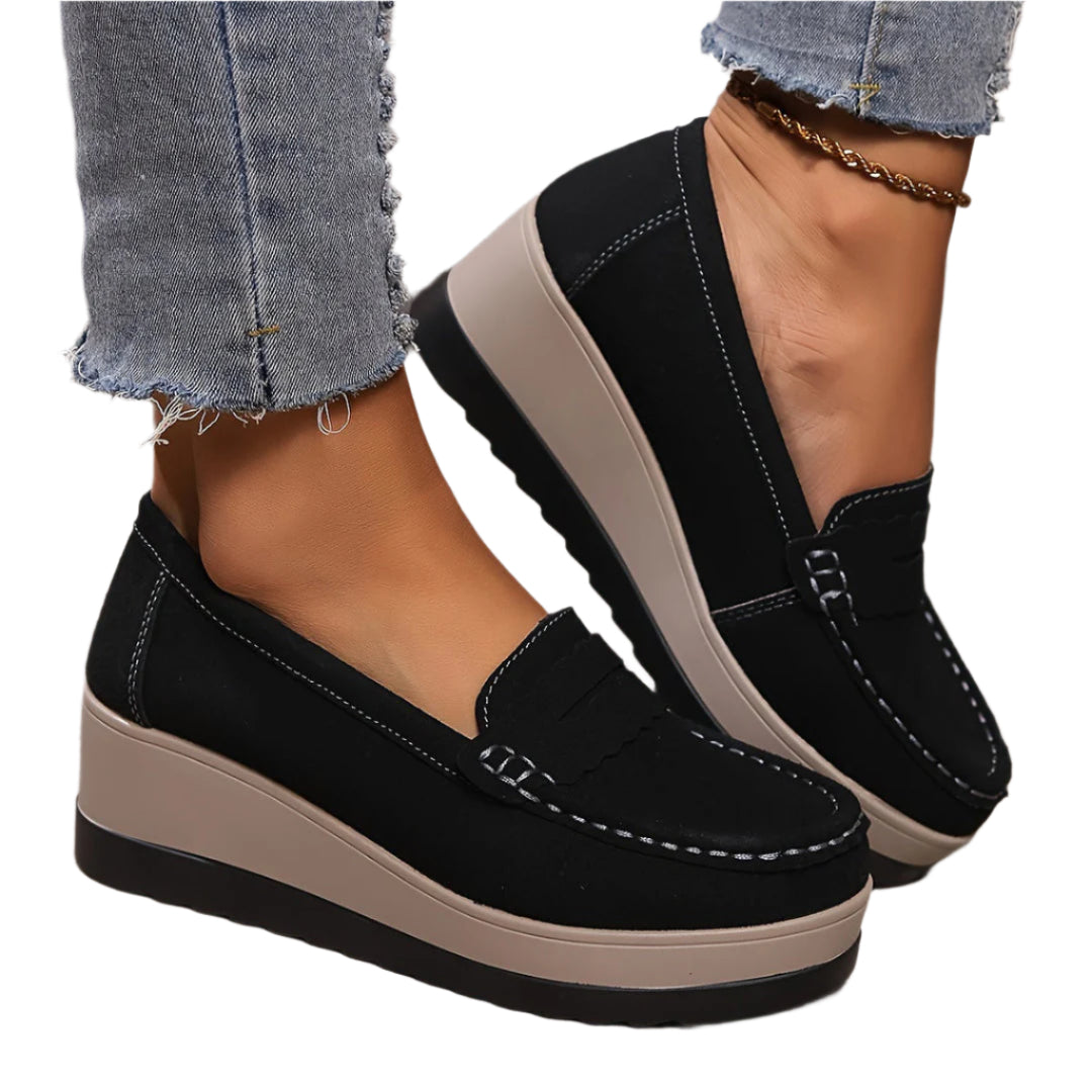 ソララ - エレガントで快適なローファー