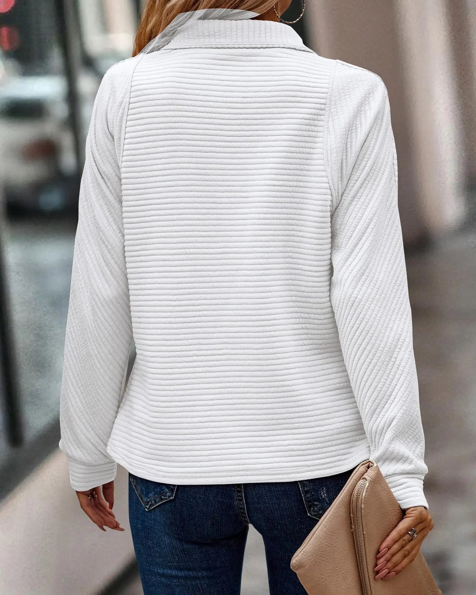 Misaki - Elegant high-neck sweater