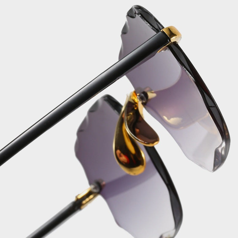 Iracebeth – Elegant Diamond-Cut Sunglasses