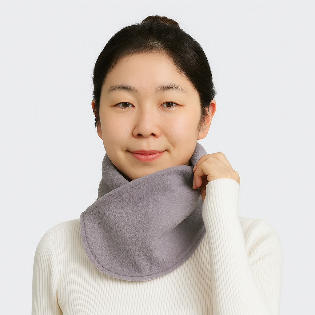 Albella | A velvet scarf perfect for warm winter days