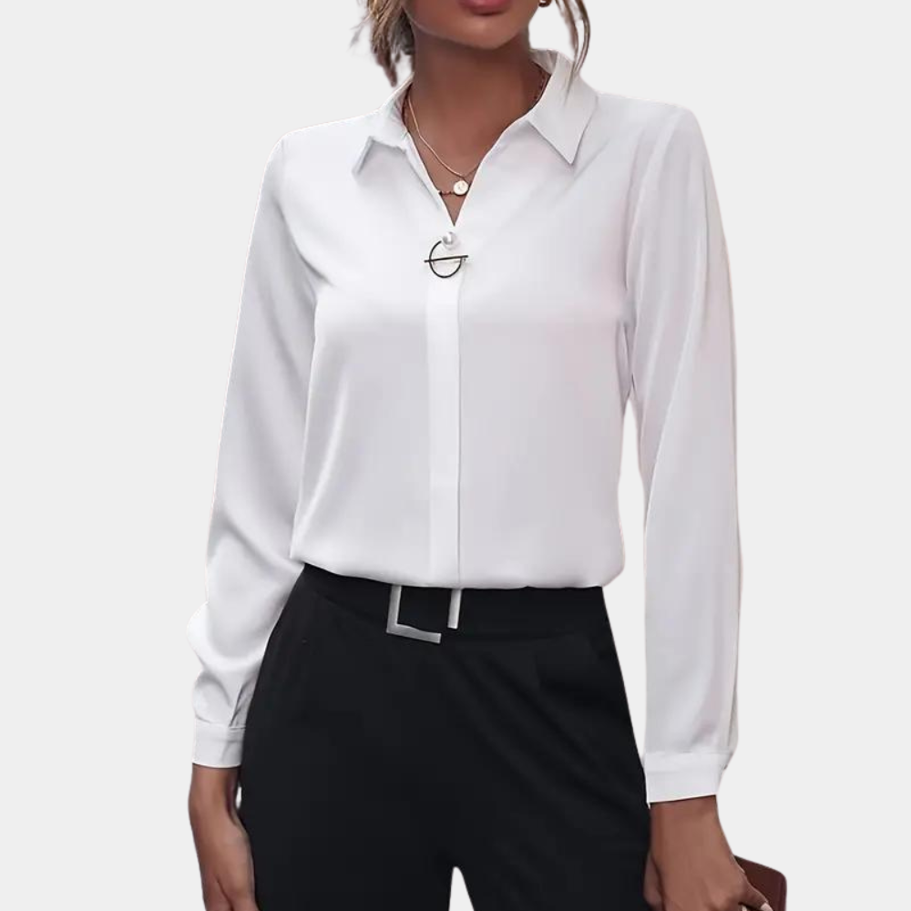 Carla - Simple women's blouse