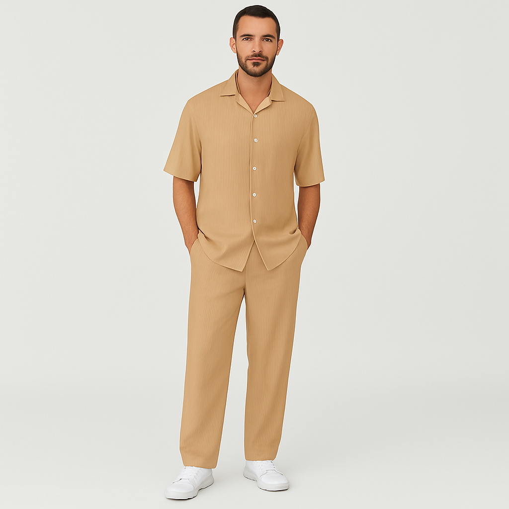 Men's striped short sleeve tracksuit - button-down collar top and pants with elastic waistband