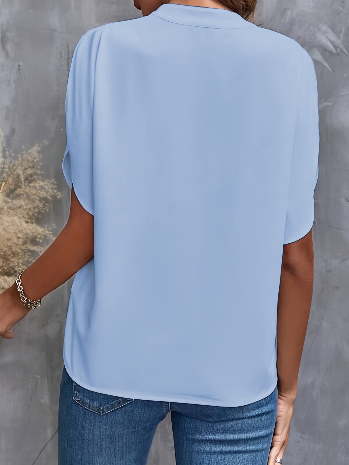 Nanako Elegant Women's Lightweight Blouse