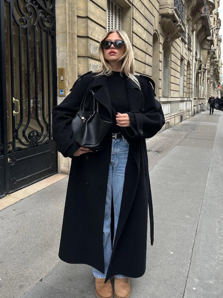 ノエミ エレガントなウールコート ベルト付き