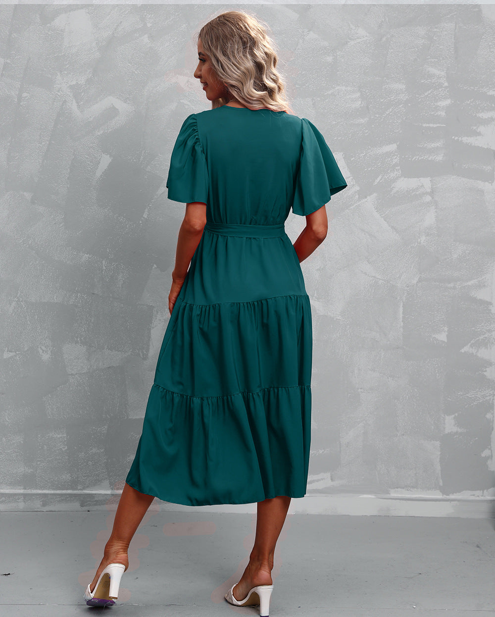 エルビラ - フリル付きミディドレス