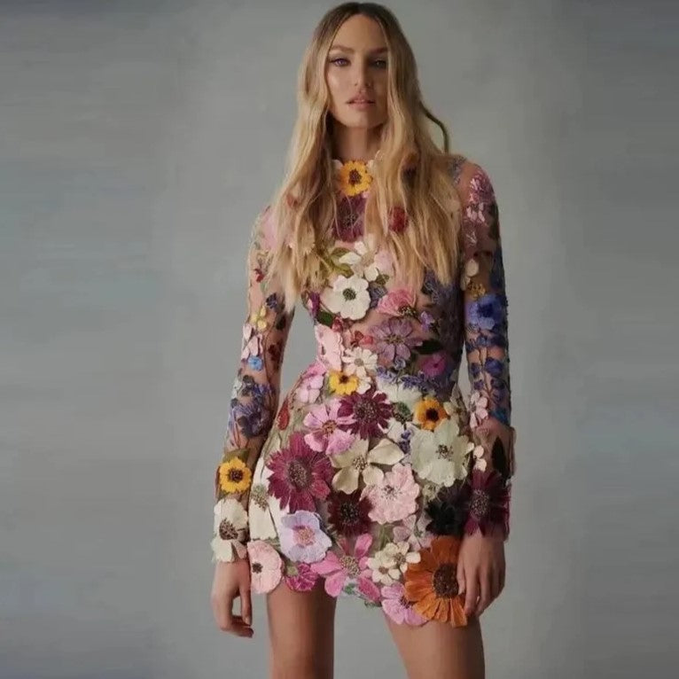 Nana - Floral dress with high collar and long sleeves