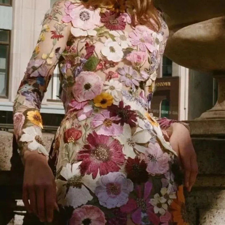 Nana - Floral dress with high collar and long sleeves