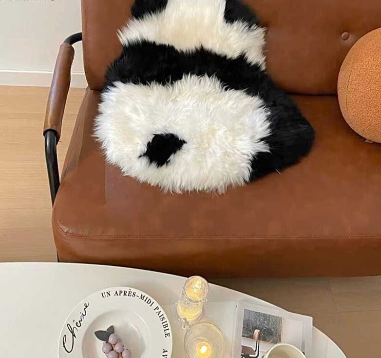 Panda Fluff - Adorable plush mat with a cozy and playful touch