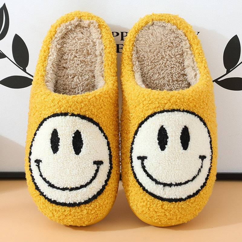 Warm Smile Fluffy and comfortable slippers