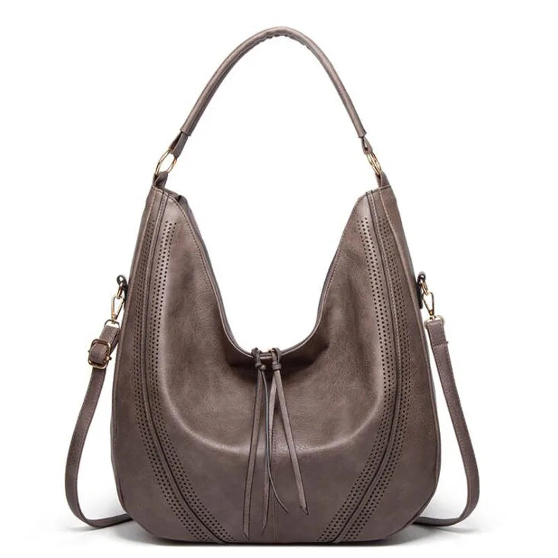 Matilde - Versatile shoulder bag with multiple pockets