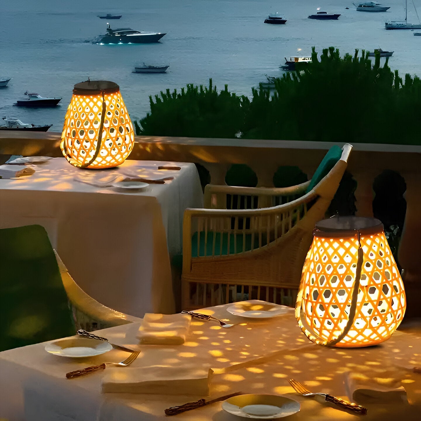 Solara – Woven Solar Garden Lantern