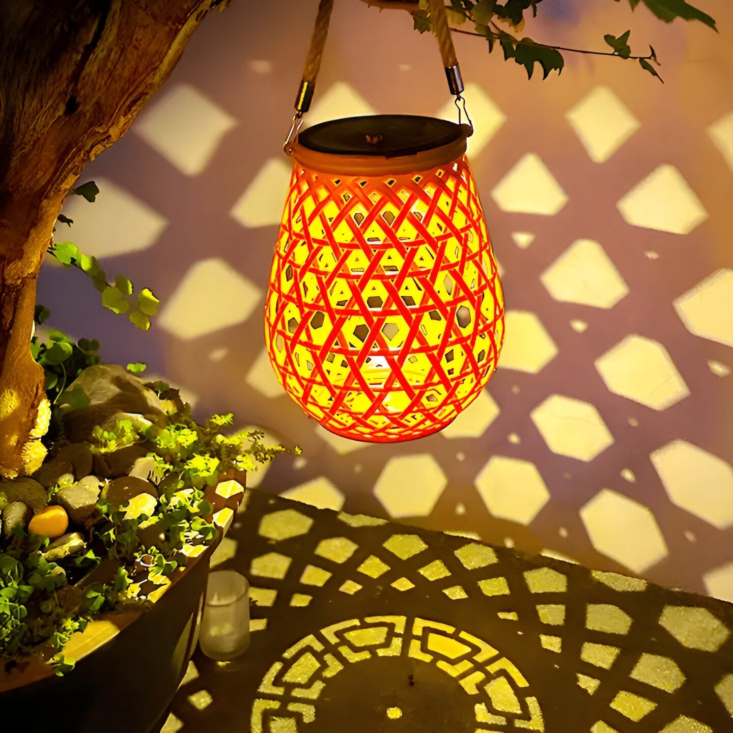 Solara – Woven Solar Garden Lantern