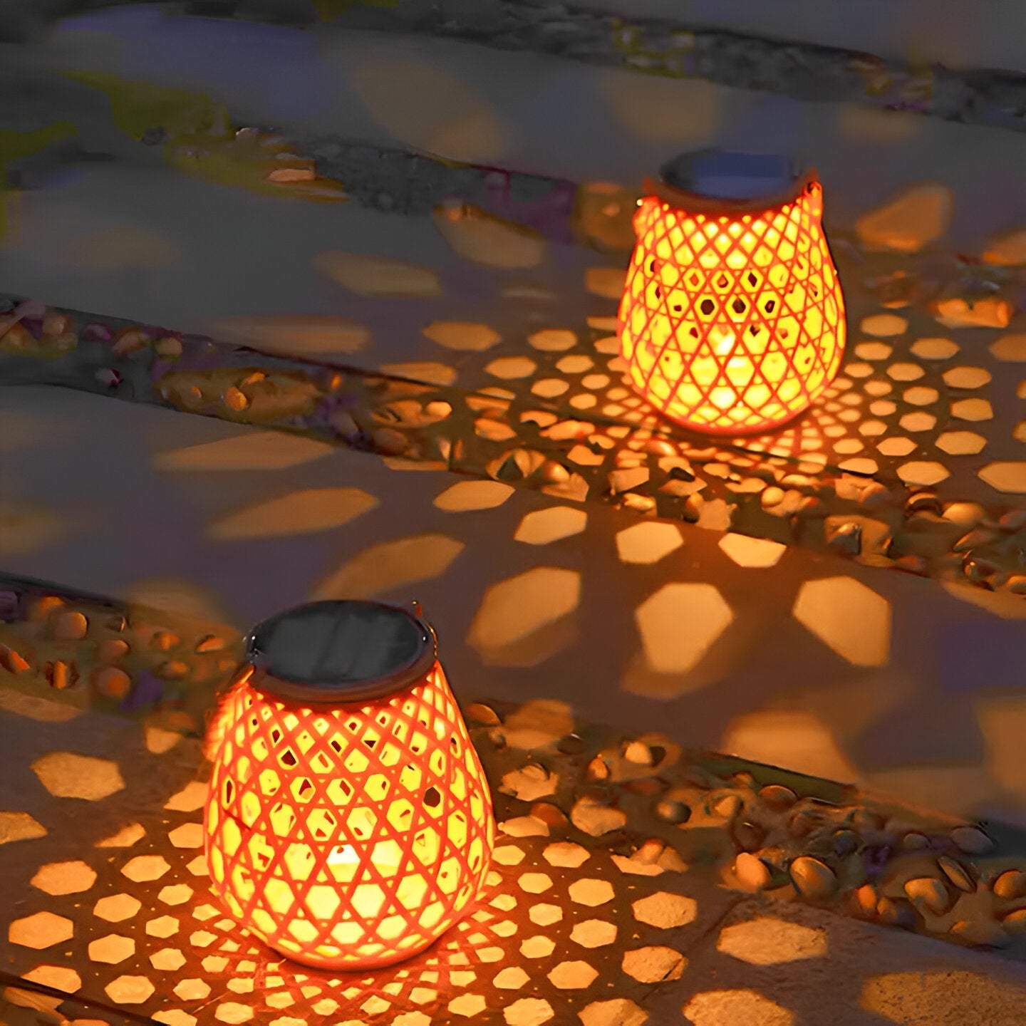 Solara – Woven Solar Garden Lantern