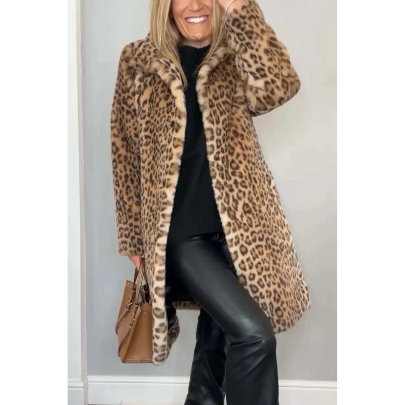Mari - Leopard print coat