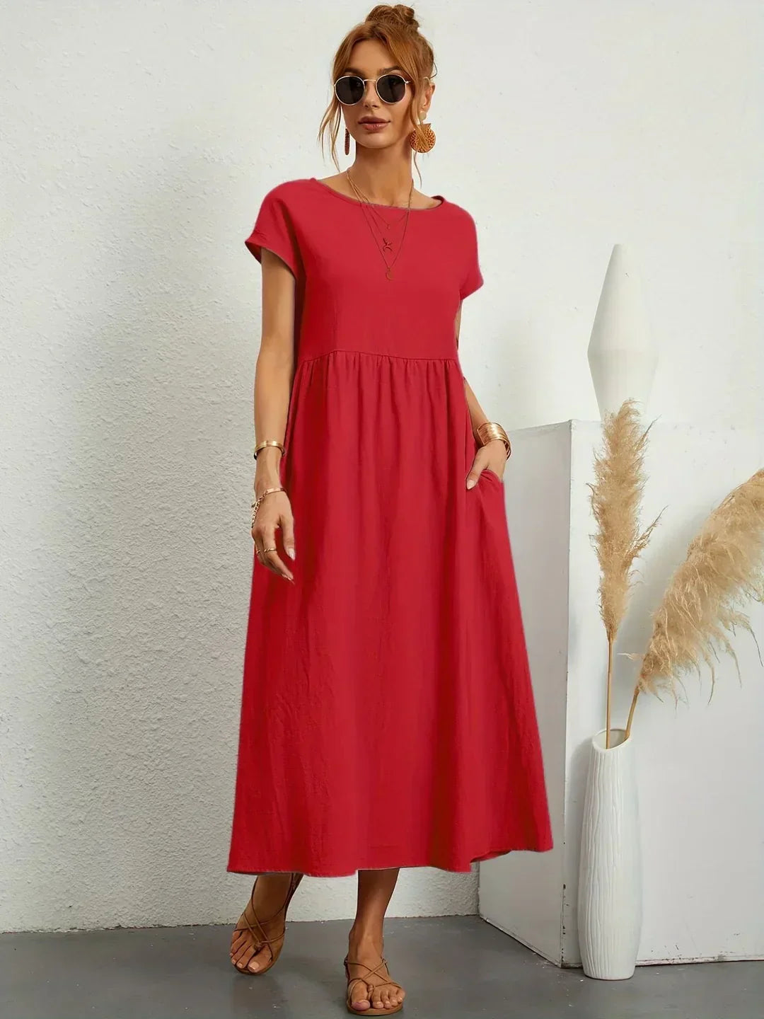 Lightweight dress in soft cotton with pockets
