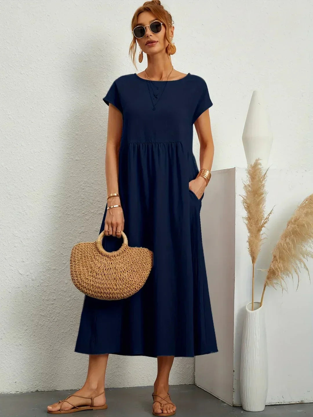 Lightweight dress in soft cotton with pockets