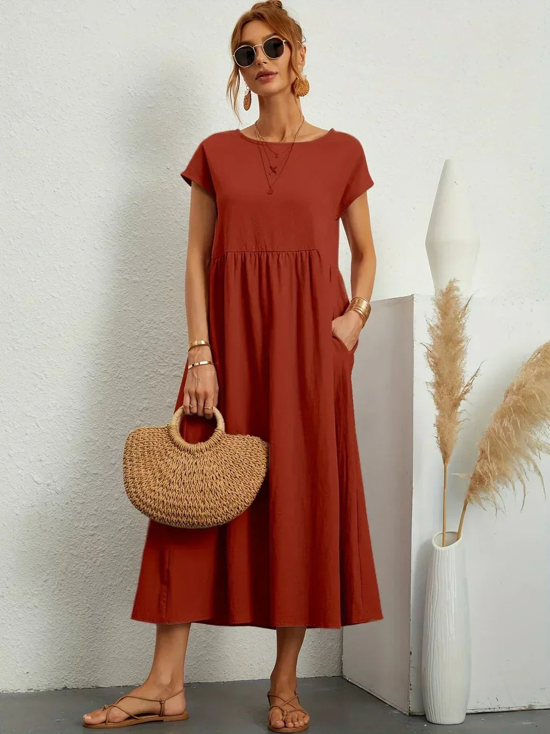 Lightweight dress in soft cotton with pockets
