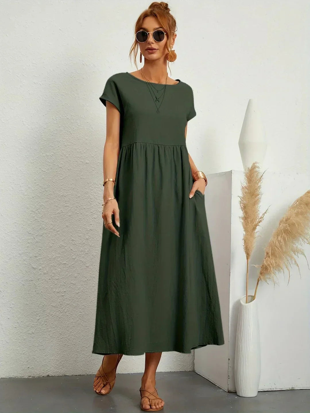 Lightweight dress in soft cotton with pockets