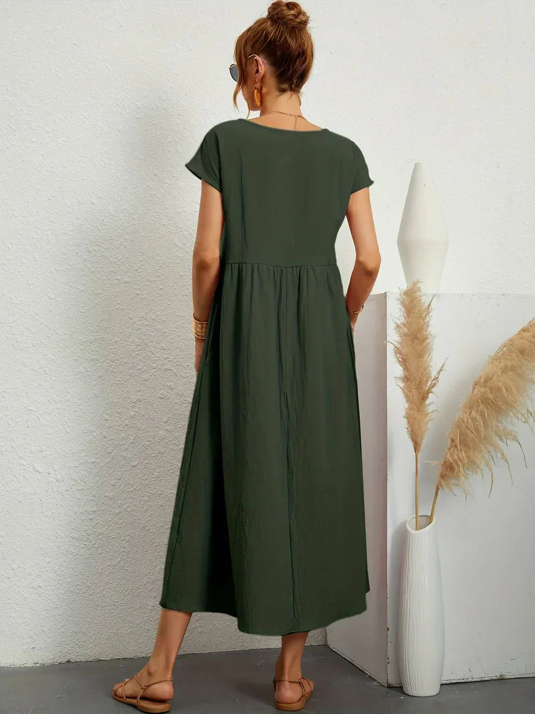 Lightweight dress in soft cotton with pockets
