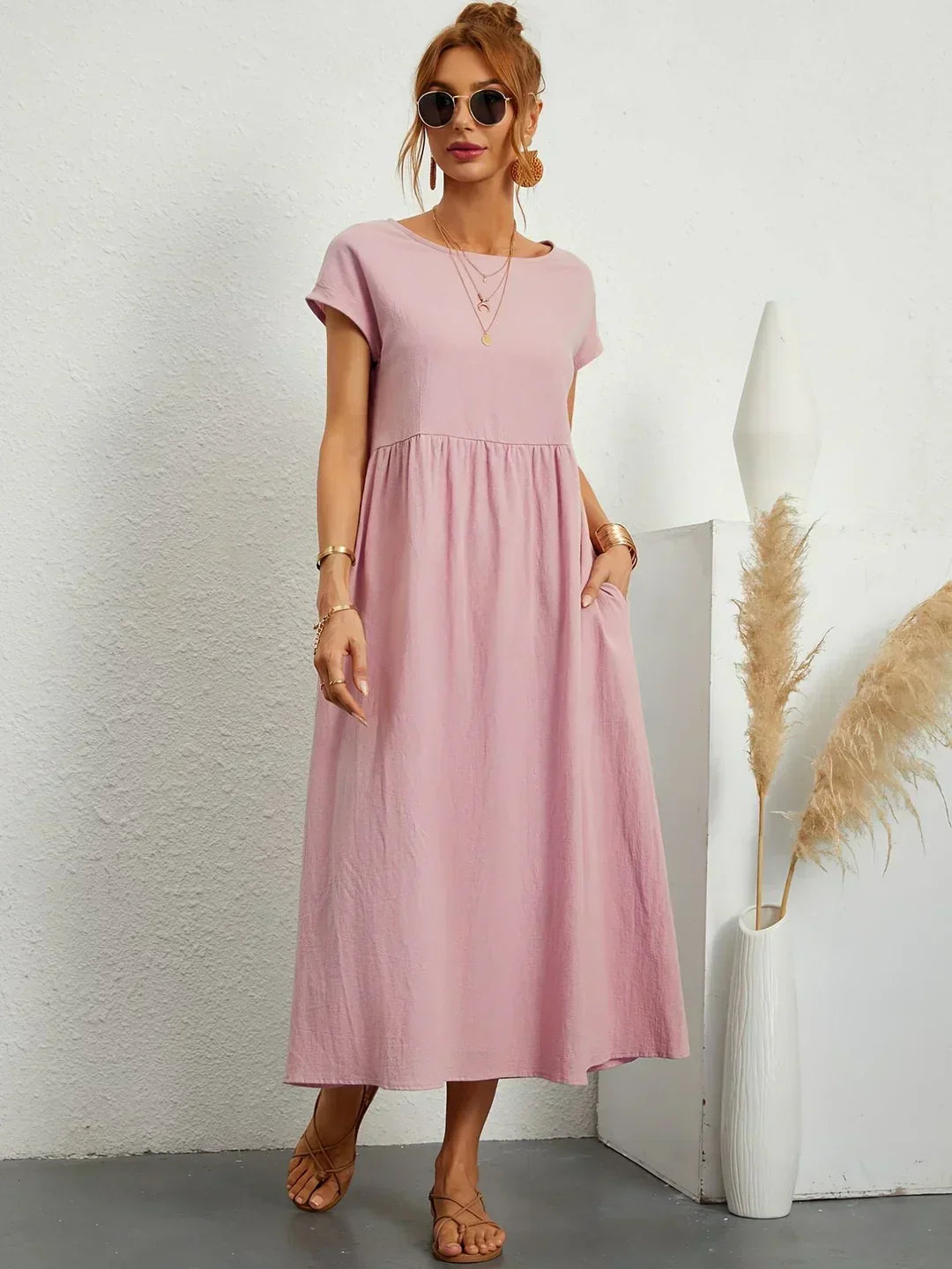 Lightweight dress in soft cotton with pockets