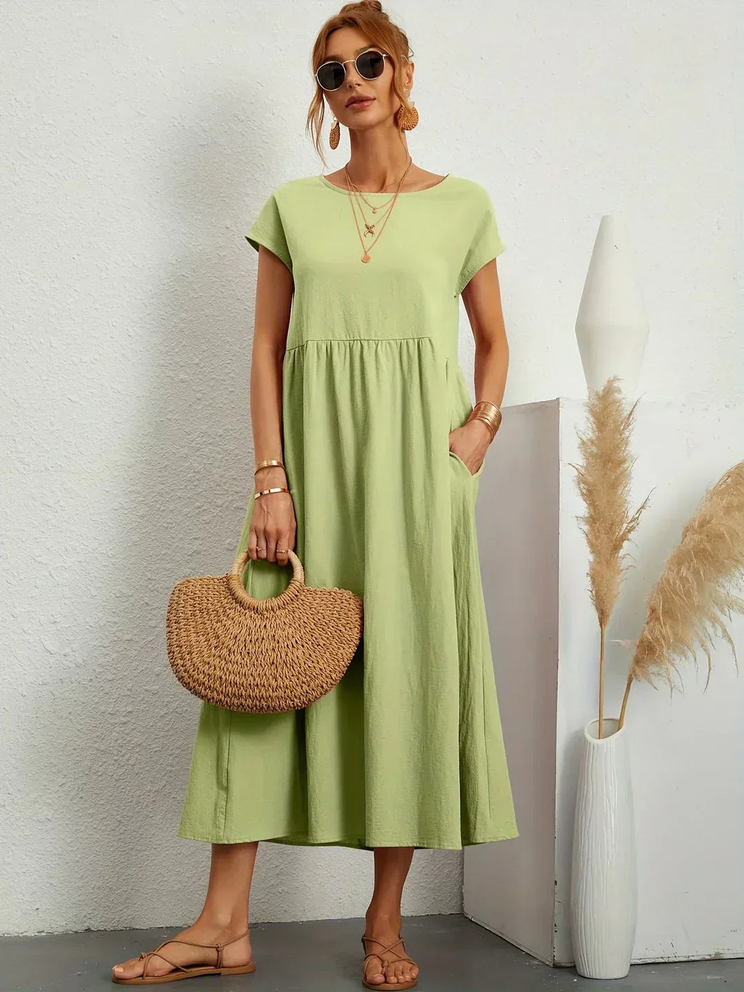 Lightweight dress in soft cotton with pockets